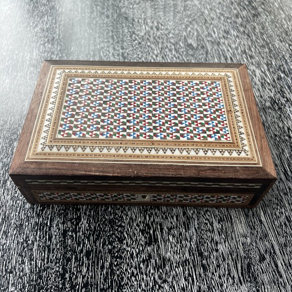 Vintage Wooden Marquetry Inlay Jewelry Box White‎ Red Green Blue Triangles
